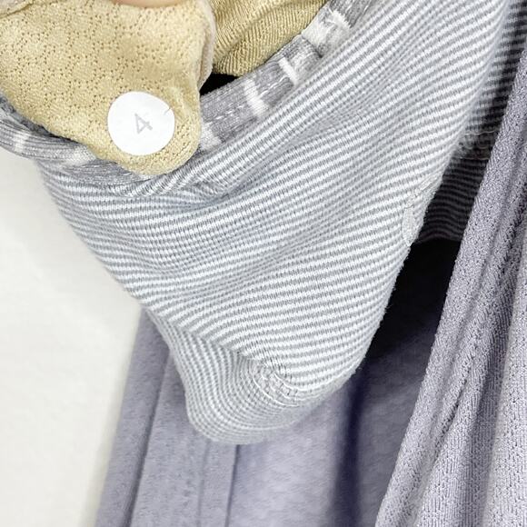 Lululemon Womens 4 No Limits Tank Top Fossil Gray Wee Stripe White Racerback - Picture 8 of 8